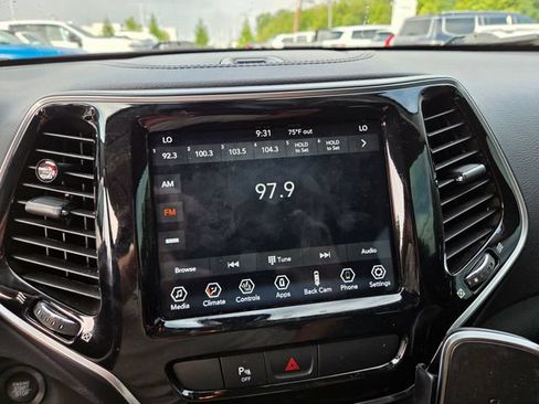 Used 2020 Jeep Cherokee Limited AWD/4WD image 7
