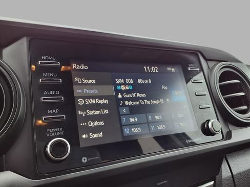 Used 2020 Toyota Tacoma SR image 5