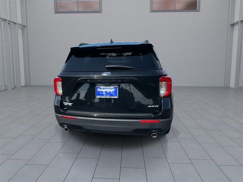 Used 2023 Ford Explorer ST-Line image 8