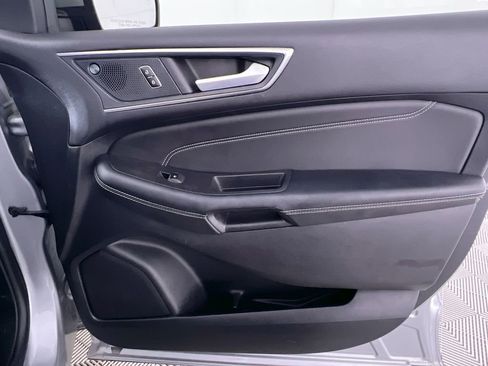 Used 2024 Ford Edge Titanium image 30