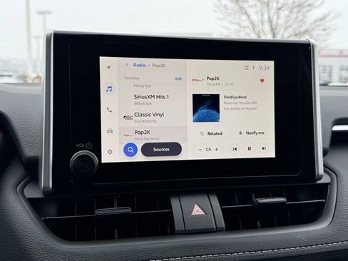 Used 2025 Toyota RAV4 XLE image 3