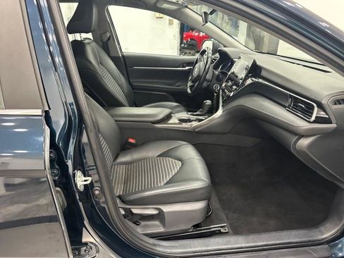 Used 2021 Toyota Camry SE image 42
