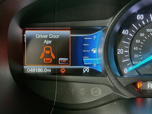 Used 2022 Ford Edge SE w/ Black Appearance Package AWD/4WD image 19