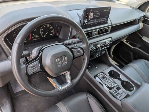 Used 2025 Honda Pilot EX-L image 13