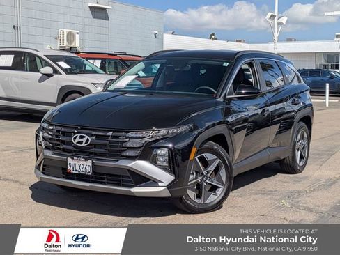 Used 2025 Hyundai Tucson SEL image 1