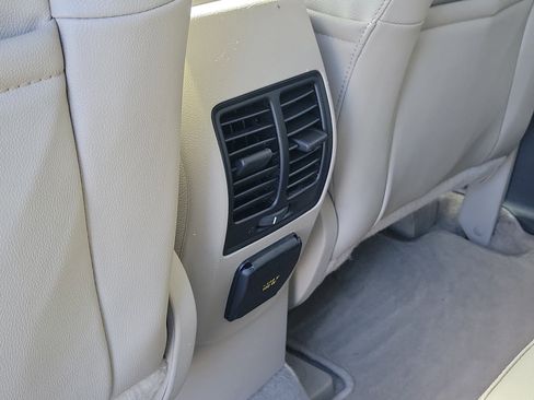 Used 2015 Ford Escape Titanium image 15