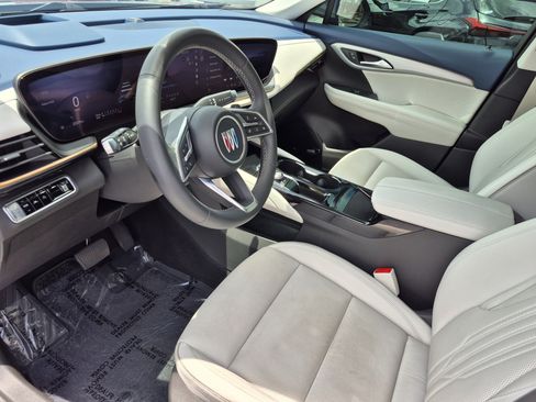 Used 2025 Buick Envision Avenir AWD/4WD image 21