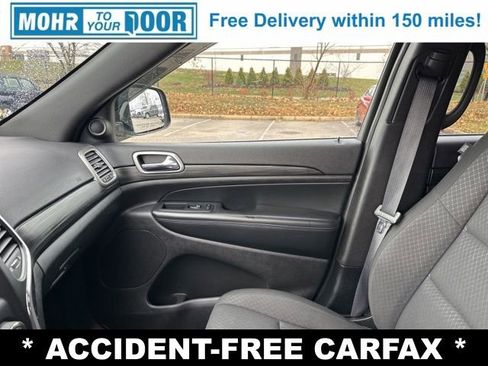 Used 2019 Jeep Grand Cherokee Laredo image 26