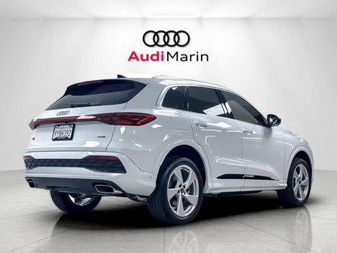 Used 2025 Audi Q5 Premium w/ Premium Plus AWD/4WD image 5