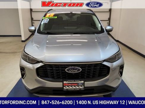 Used 2023 Ford Escape Platinum w/ Premium Technology Package AWD/4WD image 6