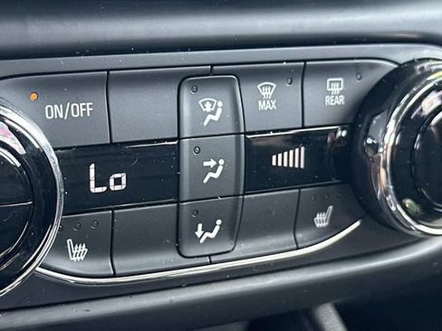 Used 2023 Chevrolet TrailBlazer ACTIV w/ Convenience Package image 33