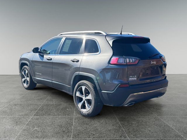 Used 2020 Jeep Cherokee Limited w/ Technology Group AWD/4WD image 3