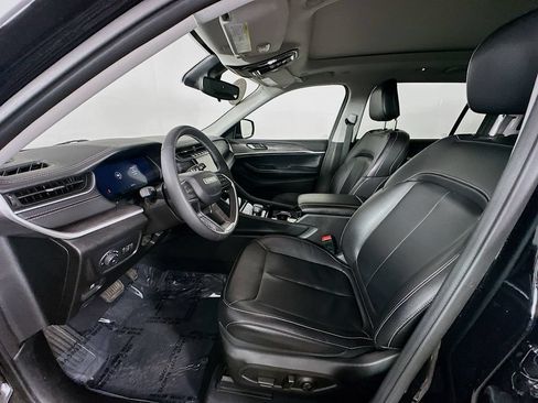 Used 2023 Jeep Grand Cherokee L Limited AWD/4WD image 33