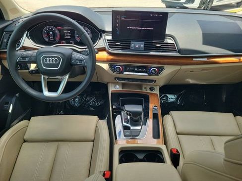 Certified 2023 Audi Q5 2.0T Premium Plus w/ Premium Plus Package AWD/4WD image 2