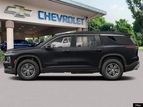 New 2026 Chevrolet Traverse LT image 3