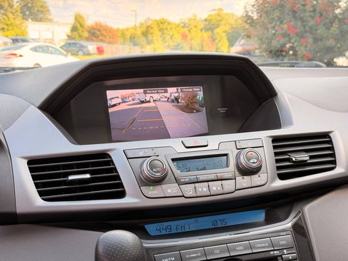 Used 2013 Honda Odyssey Touring Elite image 34