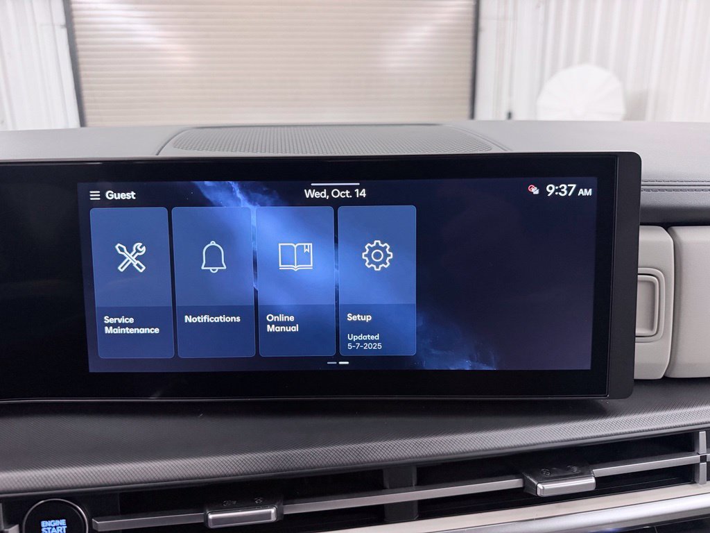 Used 2025 Hyundai Santa Fe SEL FWD image 18