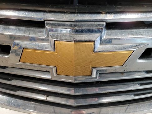 Used 2016 Chevrolet Suburban LTZ image 15