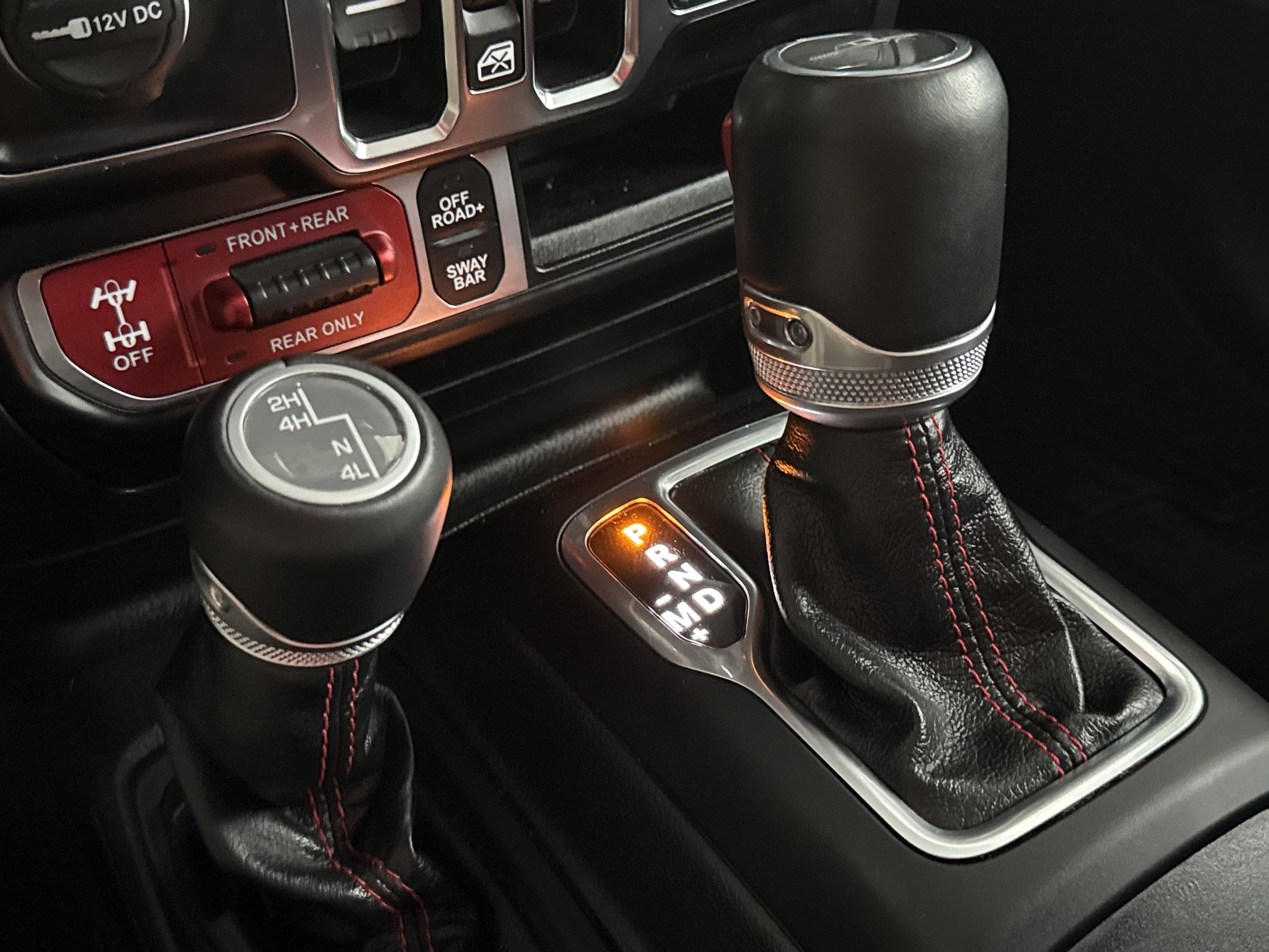 Used 2022 Jeep Gladiator Rubicon w/ LED Lighting Group AWD/4WD image 42
