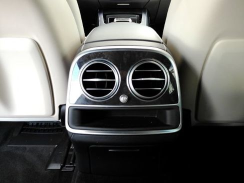 Used 2019 Mercedes-Benz S 63 AMG S 4MATIC Sedan image 35