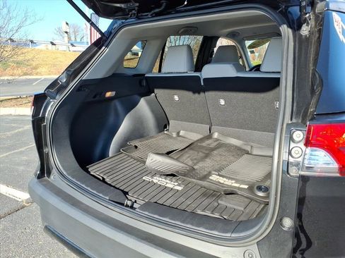 Certified 2022 Toyota Corolla Cross LE image 24