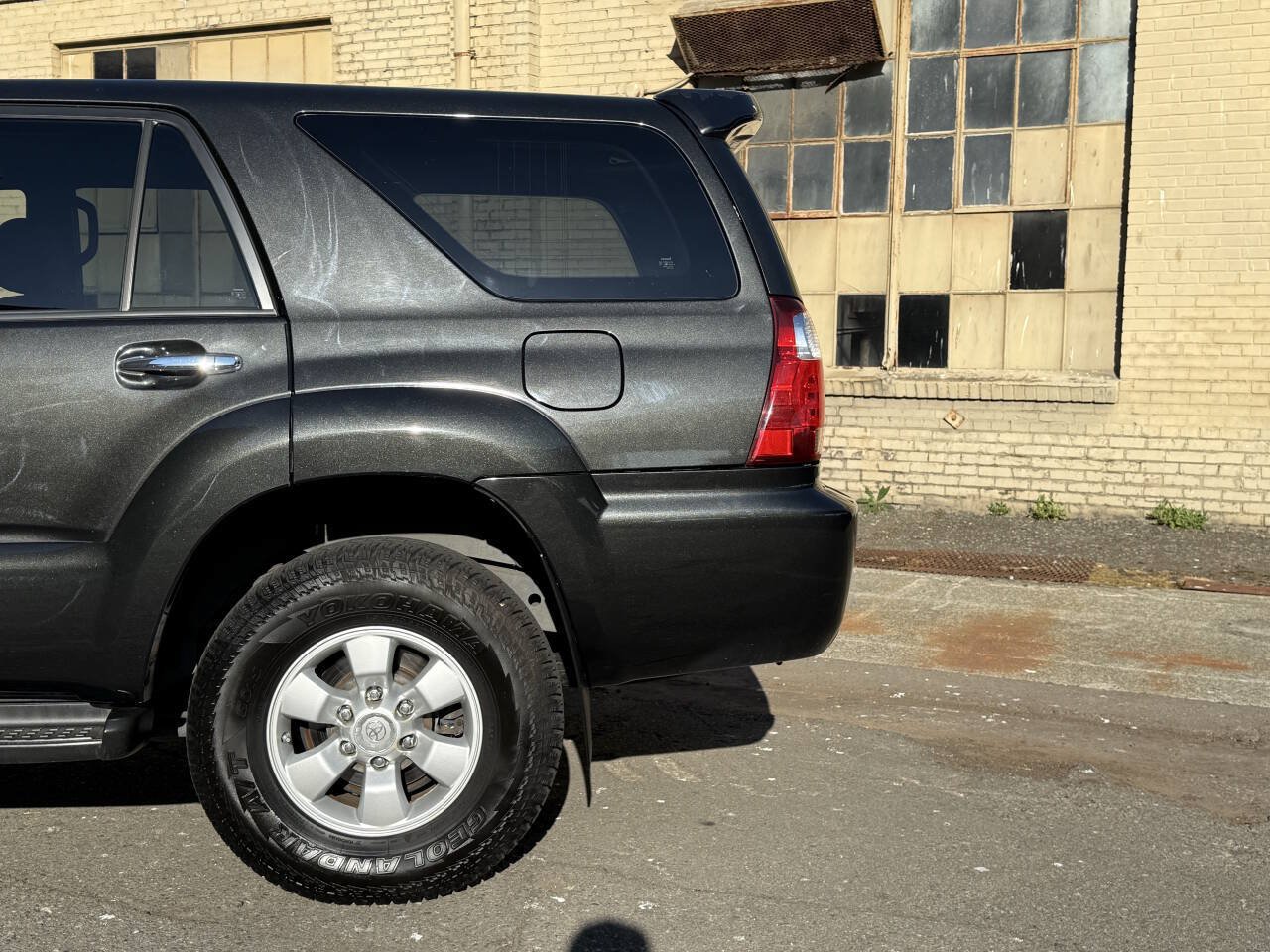 Used 2007 Toyota 4Runner SR5 AWD/4WD image 42