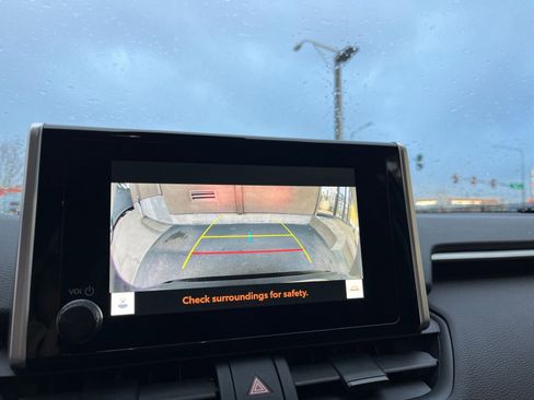 Used 2025 Toyota RAV4 LE image 17