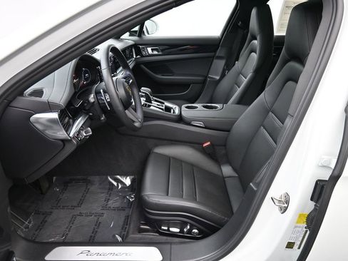 Certified 2021 Porsche Panamera RWD image 9