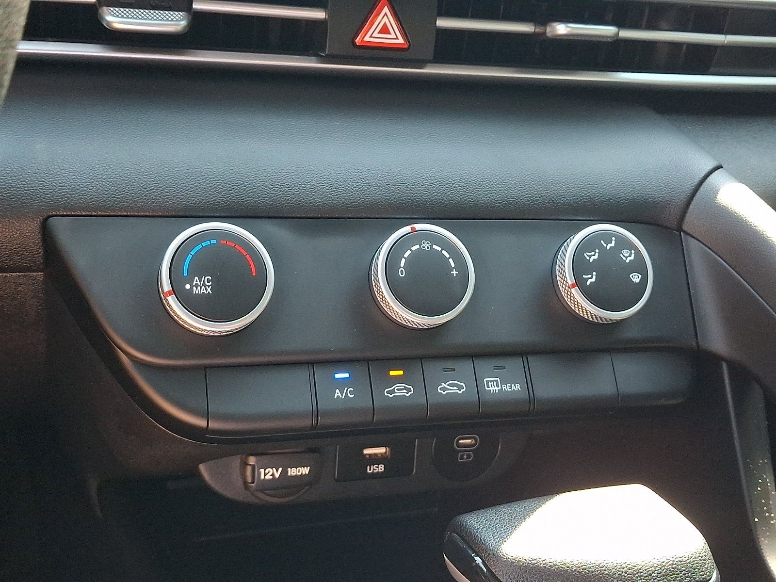 Certified 2026 Hyundai Elantra SE FWD image 15