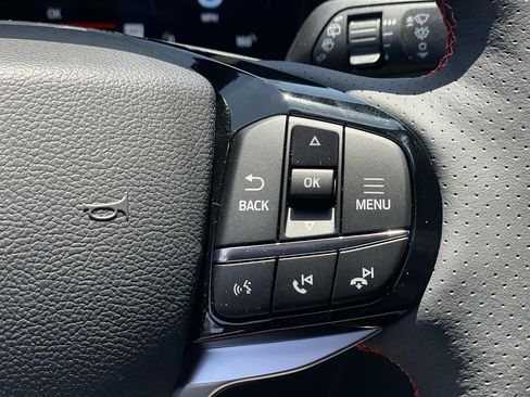 New 2026 Ford Explorer ST-Line w/ ST-Line Street Pack AWD/4WD image 9