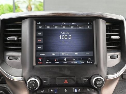 Used 2019 RAM 1500 Laramie image 24