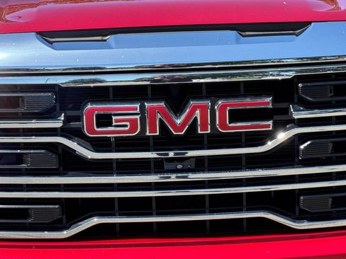 Used 2023 GMC Sierra 1500 SLT w/ SLT Premium Plus Package AWD/4WD image 48