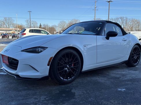 Used 2019 MAZDA MX-5 Miata Club w/ Brembo/BBS Package image 5