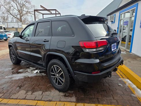 Used 2018 Jeep Grand Cherokee Trailhawk AWD/4WD image 7