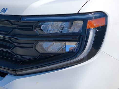 New 2025 Ford Expedition Active image 39