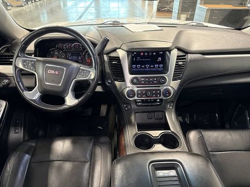 Used 2016 GMC Yukon XL SLT RWD image 9