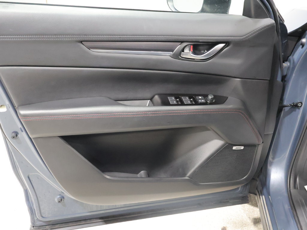 Used 2025 MAZDA CX-5 Carbon Edition AWD/4WD image 11