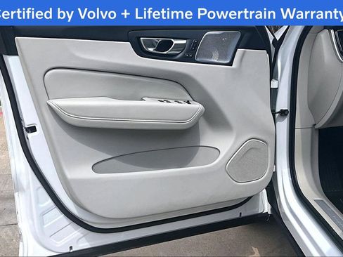 Used 2023 Volvo XC60 T8 Ultimate image 24