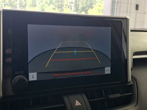 Certified 2024 Toyota RAV4 XLE FWD image 21