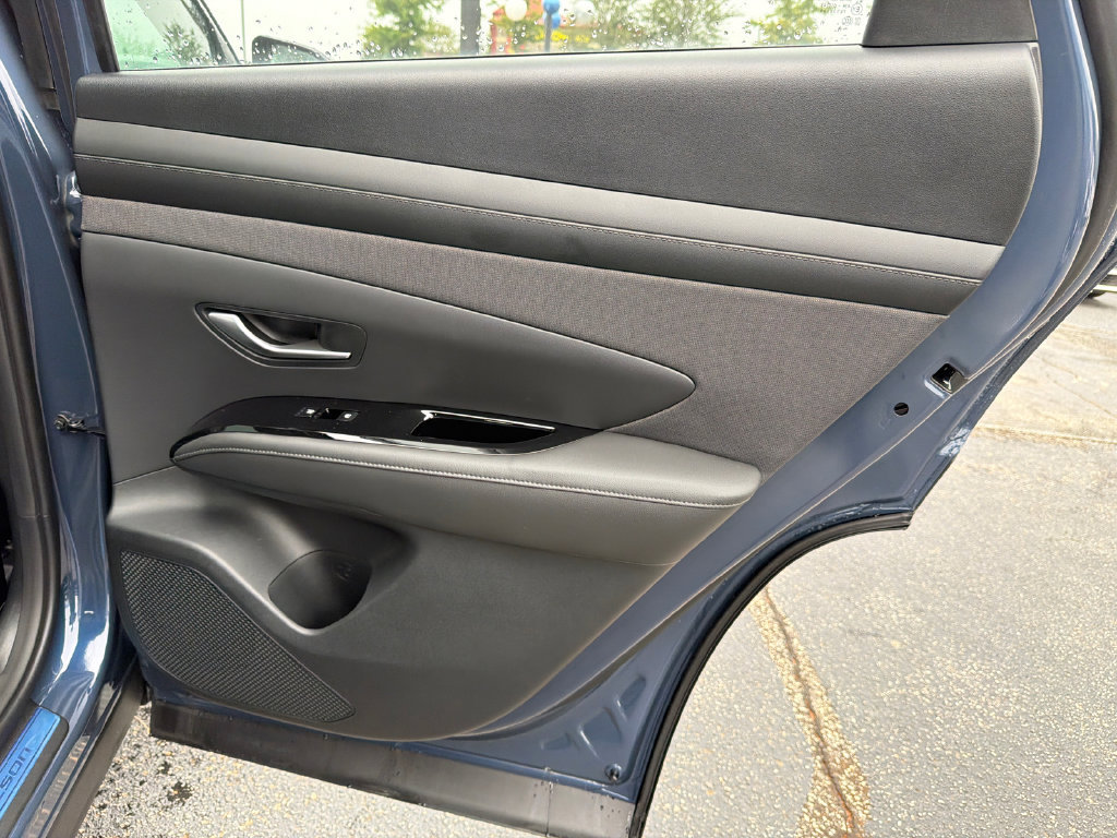 New 2026 Hyundai Tucson Limited FWD image 16