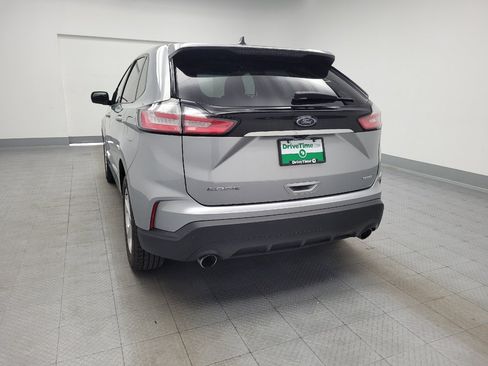 Used 2020 Ford Edge SE FWD image 6
