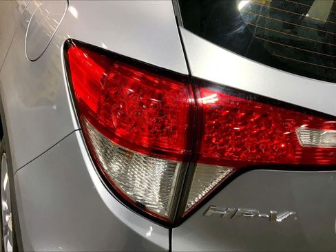 Used 2022 Honda HR-V LX image 28