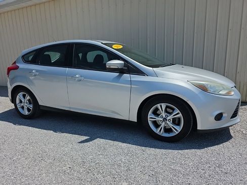 Used 2014 Ford Focus SE FWD image 4