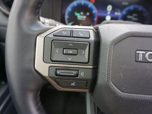 Used 2025 Toyota Land Cruiser w/ Premium Package image 8