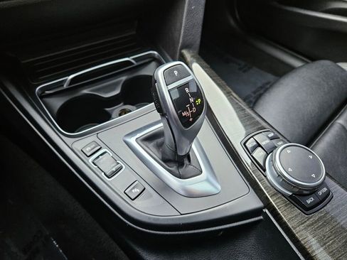 Used 2017 BMW 330i xDrive Sedan image 7