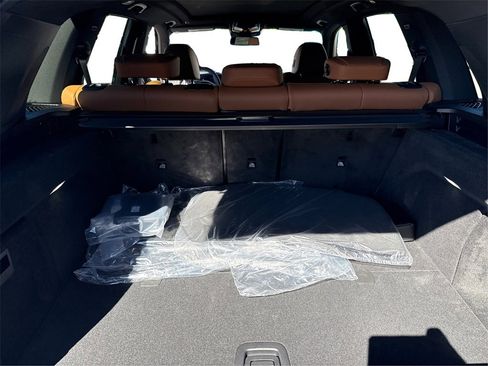 New 2026 BMW X5 xDrive50e w/ M Sport Package image 13