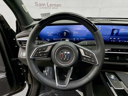 Used 2025 Buick Enclave Avenir w/ Super Cruise Package image 13