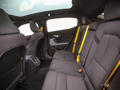 Used 2022 Polestar Polestar 2 w/ Performance Package AWD/4WD image 22