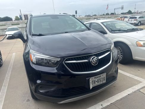 Used 2021 Buick Encore Preferred FWD image 3