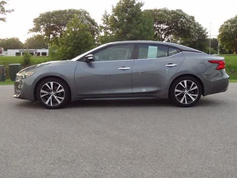 Used 2016 Nissan Maxima 3.5 SL FWD image 2